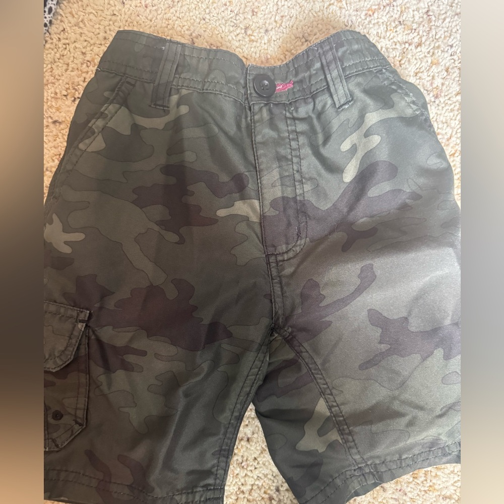 Burnside Green Camouflage Cargo Shorts